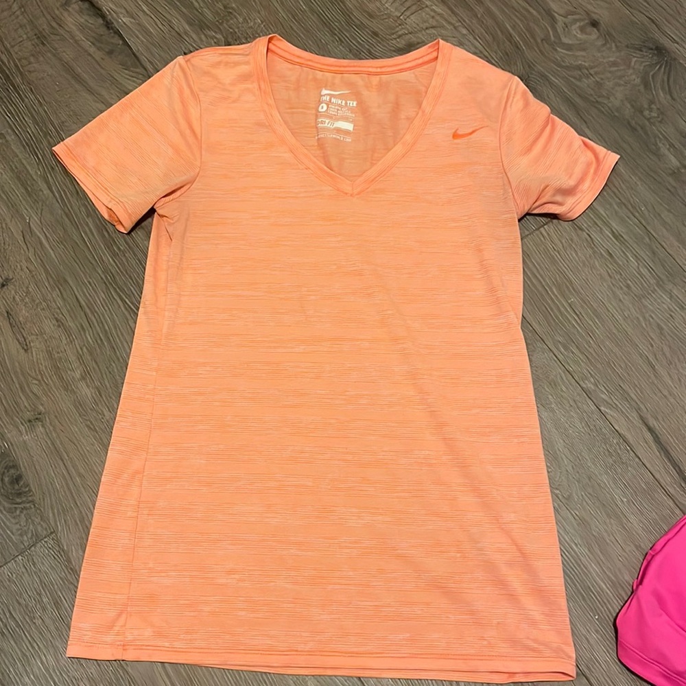 Nike athletic tee